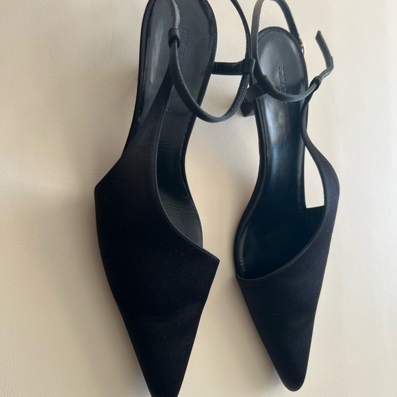 KHAITE Black Pointed Slingback Heels - Picture 5 of 8